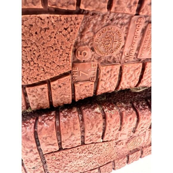 Vintage Furry Yeti Winter Boots Waterproof 70s RARE women 7 men 5 Winterproofs - Picture 5 of 8